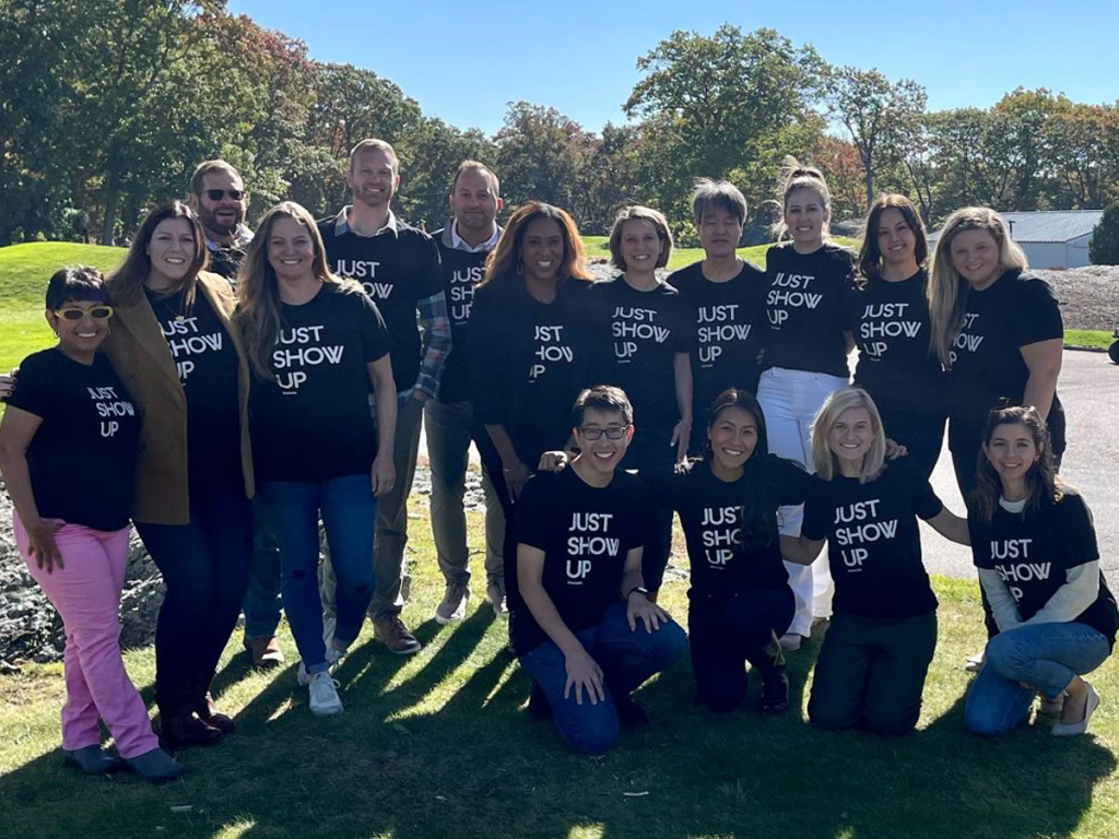 Group photo of ianacare staff and volunteers